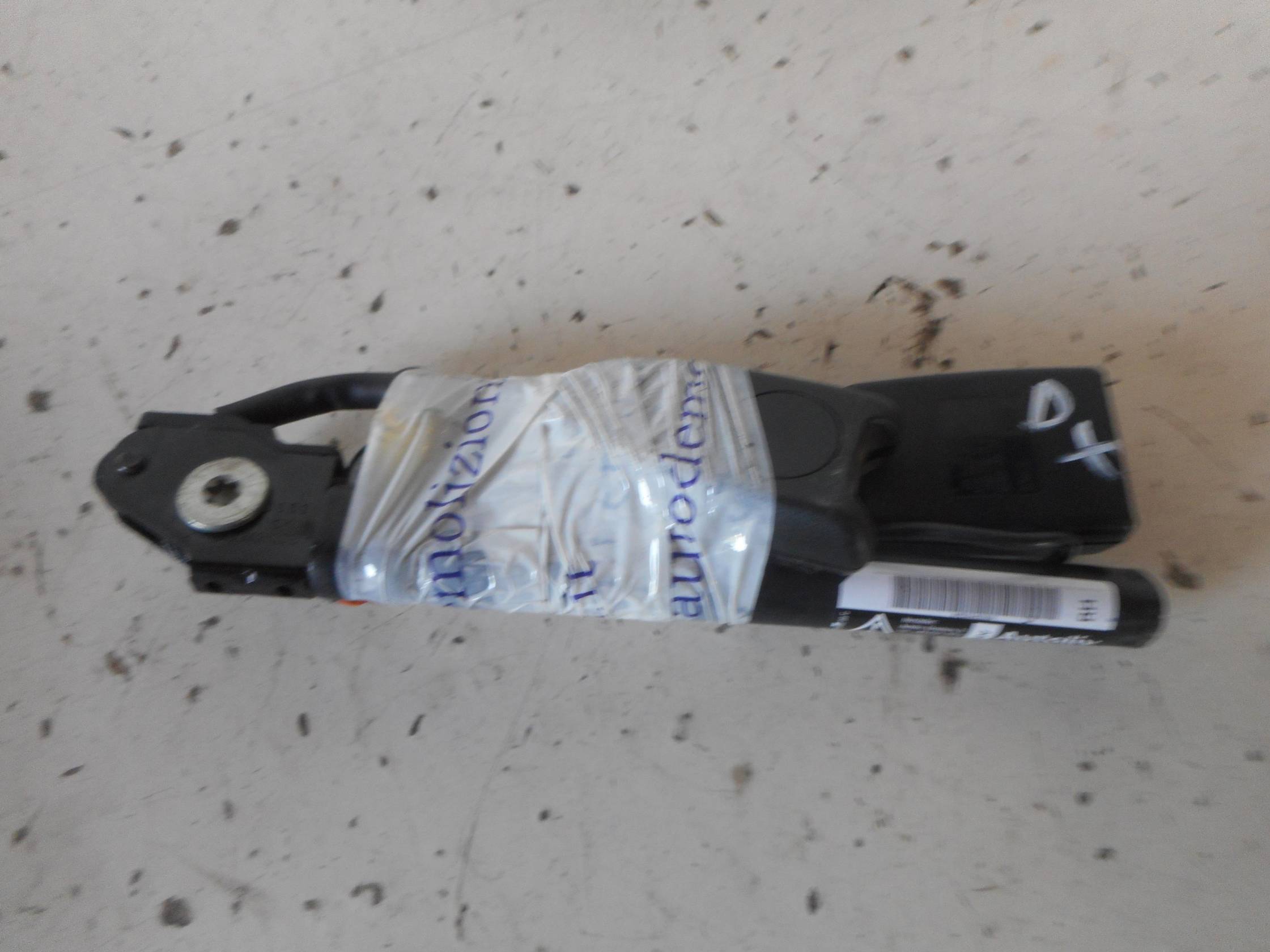 Pretensionatore cinture sicurezza ant. dx.